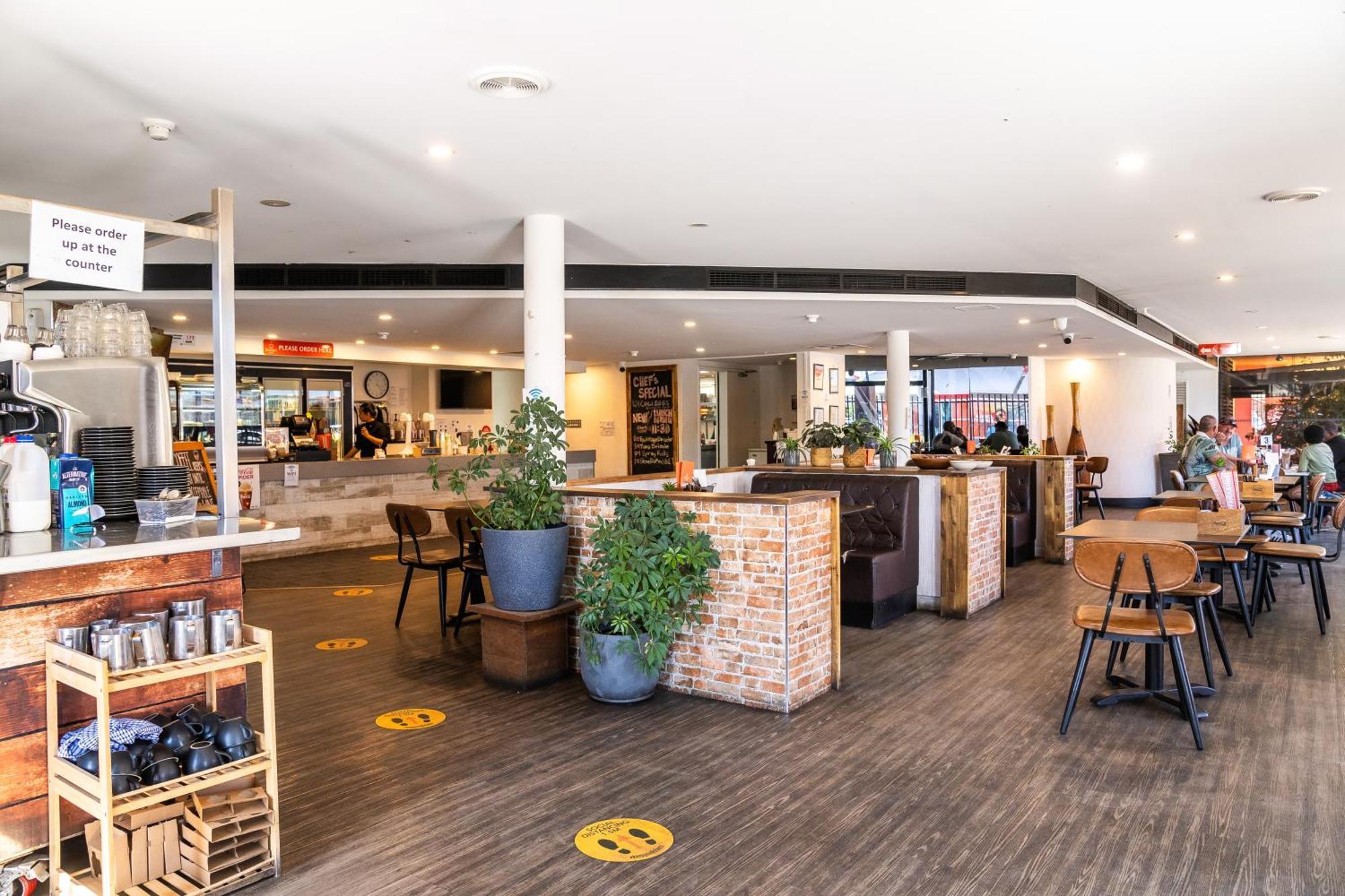 Diplomat Hotel Alice Springs Eksteriør billede